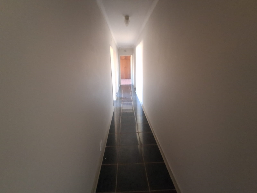 To Let 4 Bedroom Property for Rent in Virginia Free State
